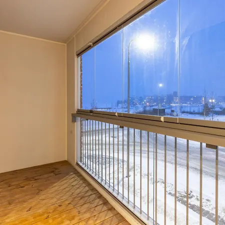 Prestigious & Enjoy Waterfront Living Appartement